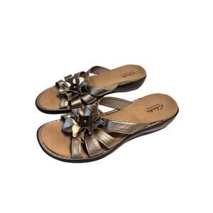 Clarks Bendables Floral Slip on Bronze Metallic Slip On Sandal Slides